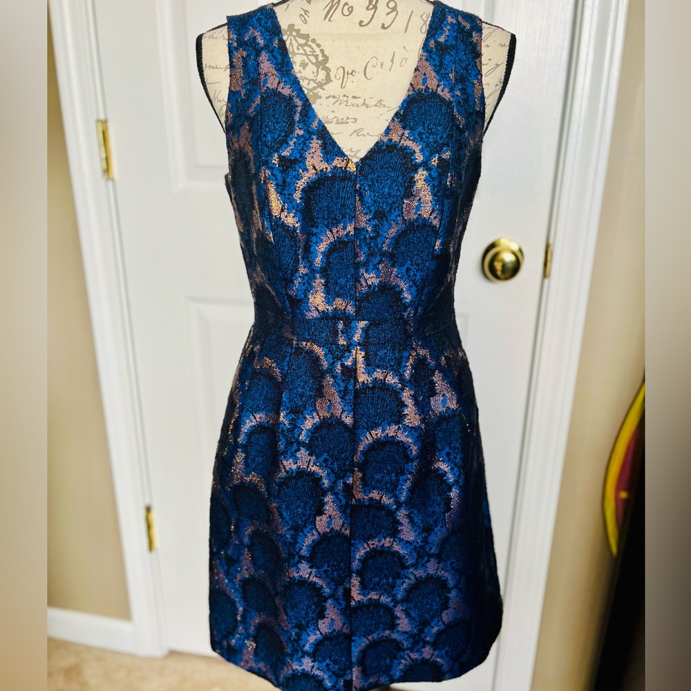 J Crew Women's Blue/Gold Jacquard V Neck Pleated A-Line Dress Size 4